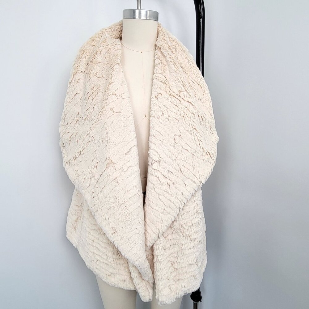 Alya Light Cream Faux Fur Sleeveless Vest with Pockets